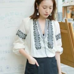 lENA SLOBE クロスステッチ刺繍ブラウス 2017SS 完売品のサムネイル