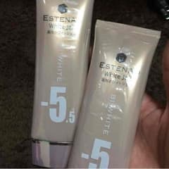 エステナード薬用ジェルのサムネイル