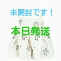 新品タグ付】Bibiy. BIANCA GARDEN TOP 白 - メルカリ