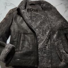 入手困難✨HUGO BOSS ライダースジャケット リアルムートン ラムレザー 幻のXXXL✨HUGO BOSS リアルムートン ジャケット ラムレザー ロゴ