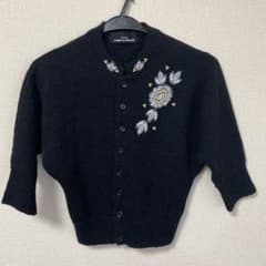ビーズ刺繍付きニットカーディガンのサムネイル