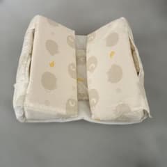 寝返り防止クッションのサムネイル
