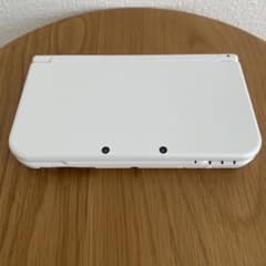 New Nintendo 3DS LL ホワイトのサムネイル