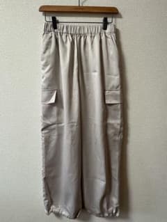 LEPSIM サテンカーゴパンツ白系のサムネイル