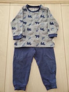 ユニクロ パジャマ 90 【上下セット】のサムネイル
