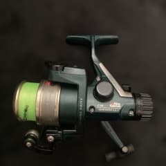 Abu Garcia Cardinal C2R スピニングリール - メルカリ