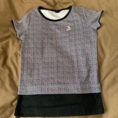 【美品］スリクソン　テニスＴシャツ　黒地のサムネイル
