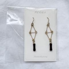 【新品】venus ひし形 ピアス アクセサリーのサムネイル