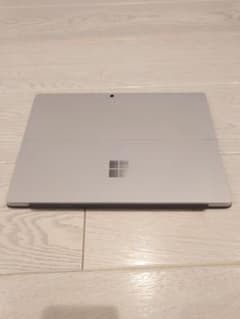 Microsoft Surface Pro 4 本体＋キーボードのサムネイル