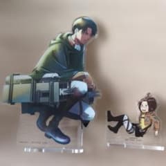 Attack Titan acrylic Stand Levi & Hange 2-piece set