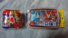 ウルトラマン お弁当箱 おしぼり付きおしぼりケースのサムネイル