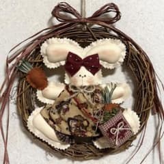 ハンドメイド　ウサギちゃんのリース　カントリー雑貨　壁掛けのサムネイル