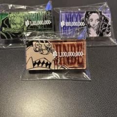 ワンピース　バウンティバッジコレクション　ゾロ　ロビン　ジンベエのサムネイル