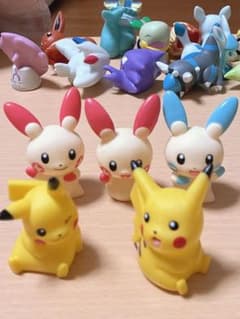 ポケモン指人形マイナン、プラスル、ピカチュウ　5体セットのサムネイル