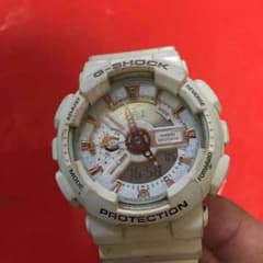 ほー様専用G-SHOCK 腕時計 白のサムネイル