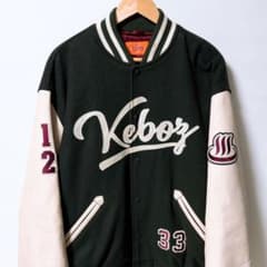 Keboz × フロクラブ コラボ スタジャン 刺繍ロゴ レザー切替 グリーン 