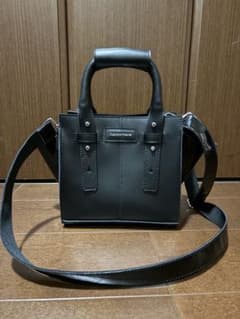 Dr. Martens スモールトートバッグ☆今期物☆黒 - メルカリ