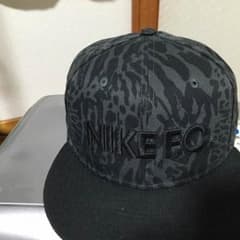 nikefc キャップのサムネイル