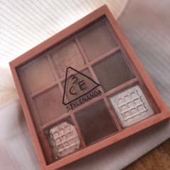 3CE multi eye color palette  アイシャドウパレットのサムネイル