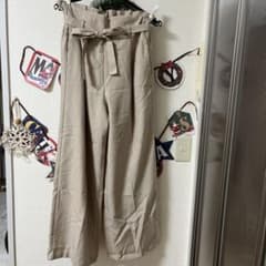 値下げ！　ベージュワイドパンツのサムネイル