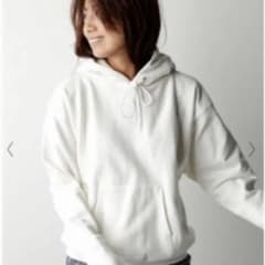 FORME 東原亜希 リバースウィーブ パーカー ホワイト　美品格安人気完売品のサムネイル