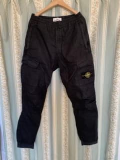 STONE ISLAND カーゴパンツ ブラックのサムネイル