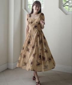 Herlipto Sunflower-Printed Midi Dressのサムネイル