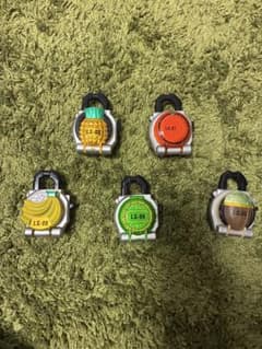 仮面ライダー ロックシード 5個セットのサムネイル