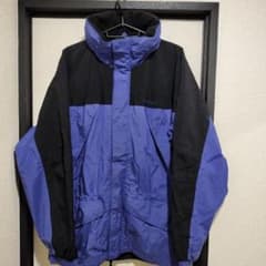 モンベル　マウンテンパーカーのサムネイル