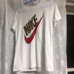NIKE ナイキ Tシャツのサムネイル