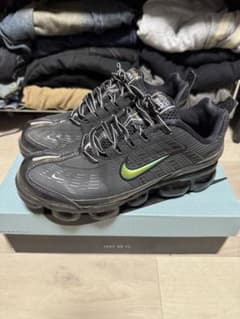 NIKE AIR VAPORMAX 360のサムネイル