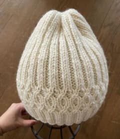 ハンドメイド ニット帽 ウール100% アイボリー 手編みニットのサムネイル