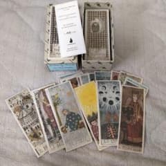 タロットカード la corte dei tarocchiのサムネイル
