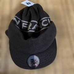 neweracap ニット帽　ブラウンのサムネイル