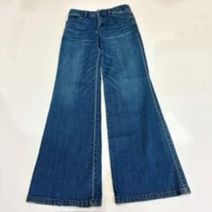美品⭐︎【23区】デニムパンツ (30) ブルー フレア 美脚 カジュアルのサムネイル