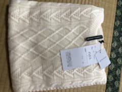 しまむら福袋品　女性物ニットのサムネイル