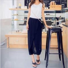 【今だけ値下げ】新品！シフォン パンツ ネイビーのサムネイル