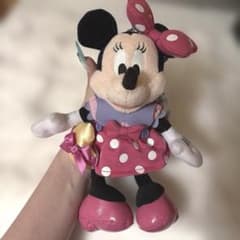 ディズニー ミニーマウス ぬいぐるみバッジ　キーホルダートゥーンタウンのサムネイル