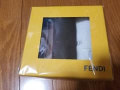 新品未使用!!FENDIタオルハンカチ3枚セットのサムネイル