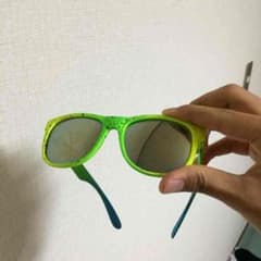 サングラスのサムネイル