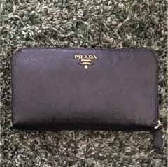 PRADA 財布のサムネイル