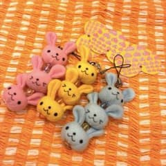 シナダ 平成レトロ うさちゃん フェイスストラップ 3カラーセット