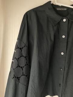 美品 mizuiro ind レースミックスボックスシャツ ブラック - メルカリ
