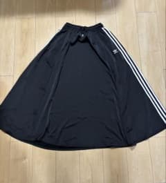 adidas トレフォイル ロングスカート ブラックのサムネイル