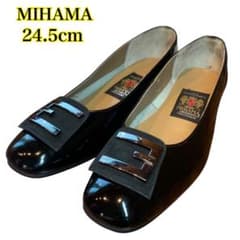 ミハマ MIHAMA フラットパンプス バックル エナメル ブラック 24.5