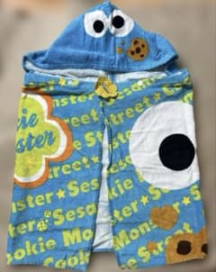 USJ　フード付きタオル　クッキーモンスター ポンチョ　タオルのサムネイル