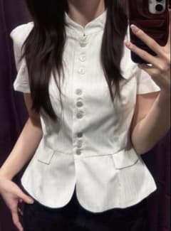 ZARA ペプラムブラウス 半袖 ホワイトのサムネイル