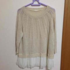 春を先取り！シフォン付き薄手ニットのサムネイル