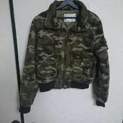 ダメージ　迷彩ブルゾンのサムネイル