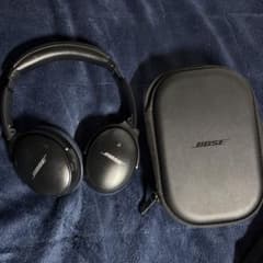 BOSE QuietComfort45 headphonesのサムネイル